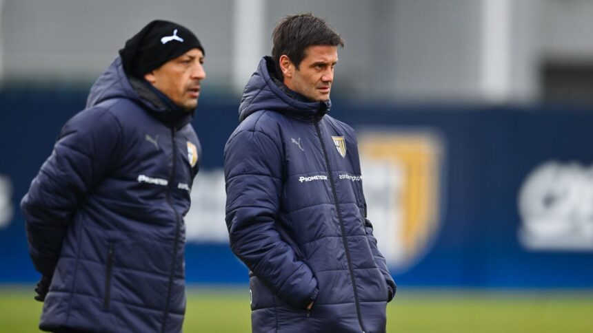 video imagini de la primul antrenament al lui cristi chivu la parma cum si a incurajat jucatorii 67b4eefd4a8dc