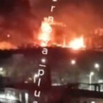 video o importanta rafinarie de petrol de langa moscova a luat foc dupa un atac ucrainean cu drone 67bc3ded1d47b