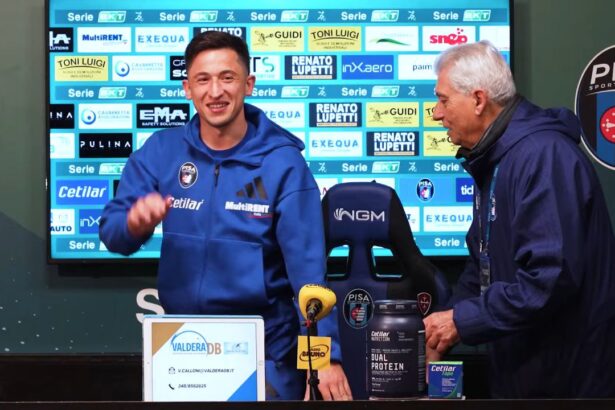 video olimpiu morutan aplaudat de jurnalistii italieni cum i a impresionat la conferinta de presa 67ba153b66f3e