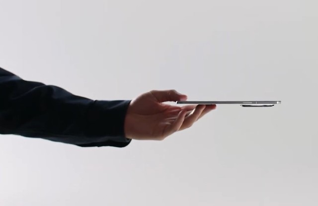 video oppo lanseaza un telefon pliabil subtire de 1 870 de dolari pentru a concura samsung si huawei 67b838ba503af