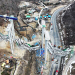 video un pod in constructie s a prabusit in coreea de sud cel putin trei persoane si au pierdut viata 67bd72bf101f9