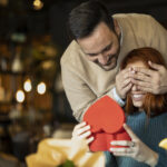 video valentines day costa mai mult anul acesta cu cat s au scumpit bijuteriile florile si ciocolata in ultimul an 67af09bc60983