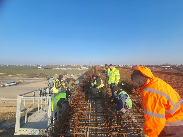 videofoto grecii aproape au terminat un lot la autostrada bucurestiului 67ab1f050267d
