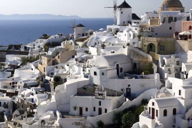 zeci de cutremure au zguduit insula santorini in ultimele zile autoritatile inchid scolile din cauza seismelor 679f5500c5187