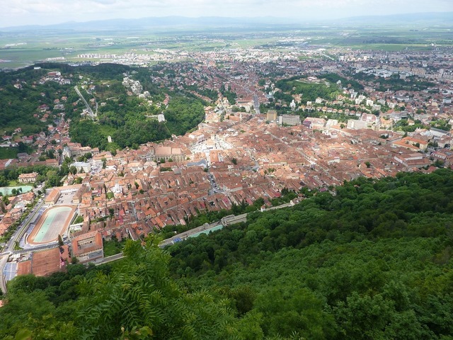 zeci de demisii in brasov dupa ce functionarii au avut de ales intre salariu si pensie 67ab228c38c35