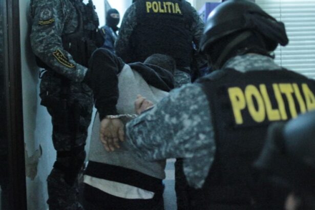 a fost promulgata legea fugarilor cum vor fi pedepsiti infractorii care fug de raspunderea penala 67d46a6070f04