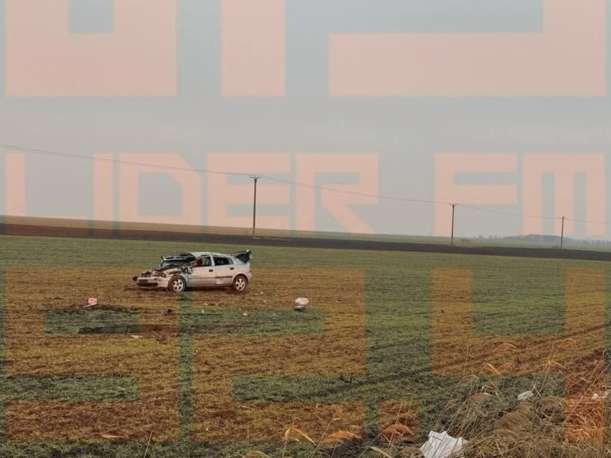accident grav un tanar de 23 de ani in stare critica dupa ce masina in care se afla s a rasturnat pe camp 67c47fd7ee57d