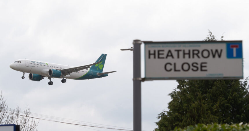 analiza cum a fost posibil ca aeroportul heathrow sa se inchida complet explicatiile expertilor despre cauze si implicatii 67e03c764c976