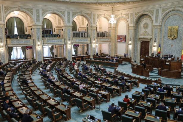 angajatii senatului contesta noul regulament deciziile sunt impuse cu forta fara dialog si fara respect fata de lege 67cacca11ab70