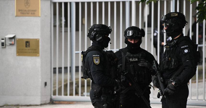 barbatul care a incercat sa l ucida pe premierul slovac robert fico este acuzat de terorism ce pedeapsa risca acesta 67d841ca8ded4