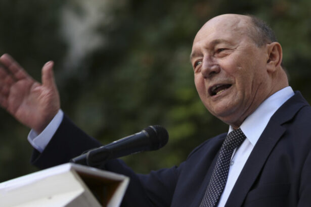basescu despre comunicatul svr legat de georgescu nu mai au rusine au iesit si au spus asta i omul il sustinem 67c8926ec9f0d