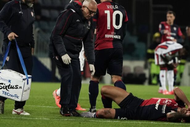 cagliari a facut anuntul despre florinel coman dupa accidentarea suferita la debutul ca titular 67cdc6a2ab50b