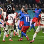 cate schimbari a facut fcsb dupa 0 1 cu lyon la pauza 67c9f1e07e1fd