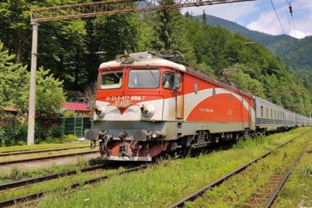 cfr calatori duminica 30 martie transportul feroviar de calatori trece la ora de vara 67e3a1343dde3