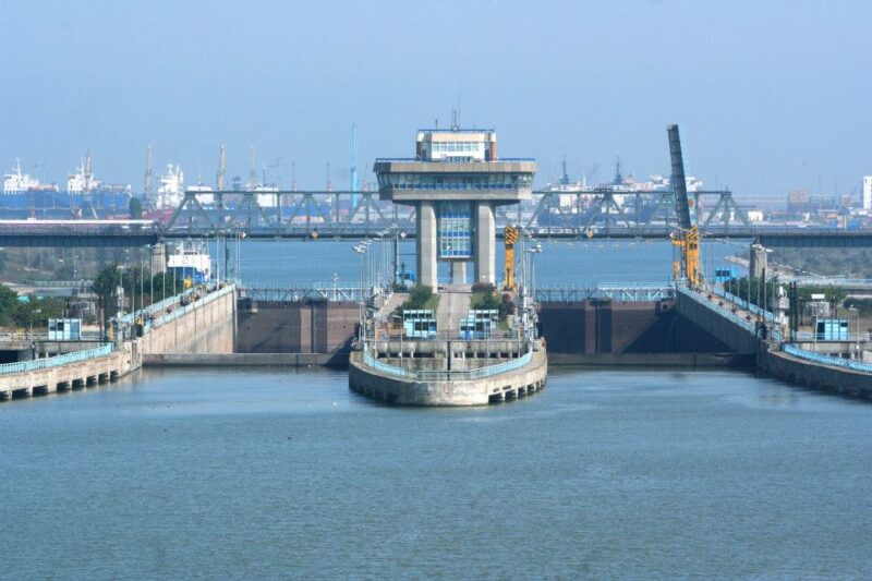 cn acn vrea sa incheie anul acesta un contract de peste cinci milioane de euro pentru dragaj 67d51db81d9d1