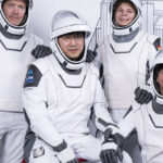 compania lui elon musk spacex lanseaza prima misiune cu echipaj uman care va survola pamantul care este scopul operatiunii 67ea4d3d87b56