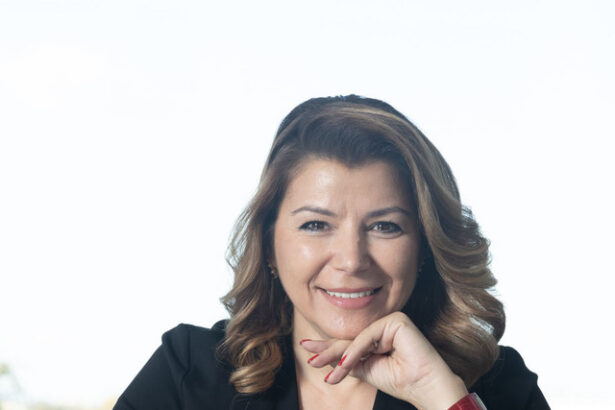 cristina andreea totu director directia imm cec bank vine la profit ro imm editia a v a 67d90e97e8042
