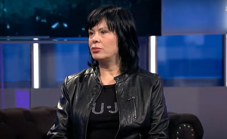 cu bagajele la usa mariana moculescu da probe de angajare in televiziune zilele imi sunt numarate in apartament cine i a sarit in ajutor 67e7afce2172d