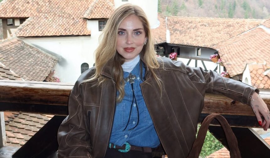 cum a aparut chiara ferragni la castelul bran suvenirul pe care l a luat sa i aduca aminte de romania 67ea4f9e6a710