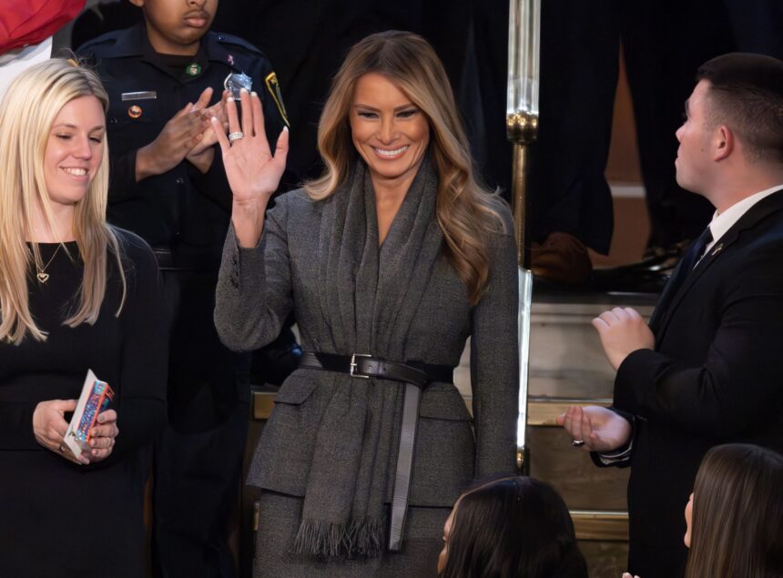 cum a aparut melania la discursul lui donald trump in fata congresului suma colosala pe care a platit o pentru sacoul dior 67c96ee15ac13