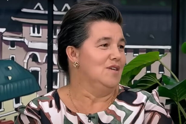 cum a fost surprinsa mama geta de ziua ei a implinit 56 de ani si iata pe cine a avut alaturi te iubim si te pretuim esti eroina noastra 67e3ec881e223