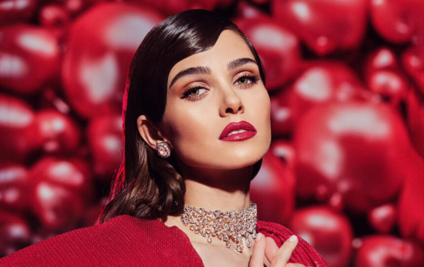 cum a fost surprinsa theo rose cu sasha baietelul ei in brate in culisele concertului ei de la sala palatului nu stiu cum s o descriu 67d15eea9e66d