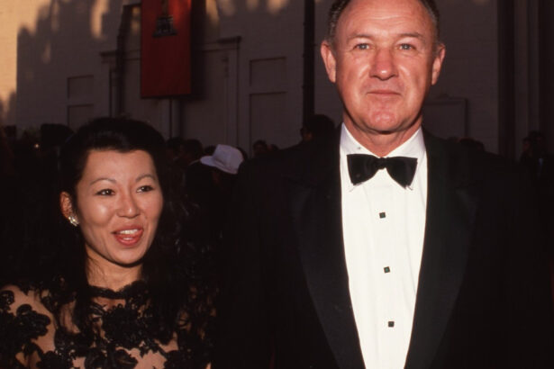 de ce a murit cainele lui gene hackman animalul a fost gasit in casa alaturi de actorul decedat luna trecuta 67d6b4288e29e