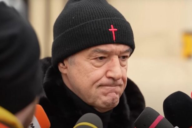 de ce s a razgandit gigi becali si trimite titularii in returul cu olympique lyon eu n am vrut sa i bag 67d31024d4b70
