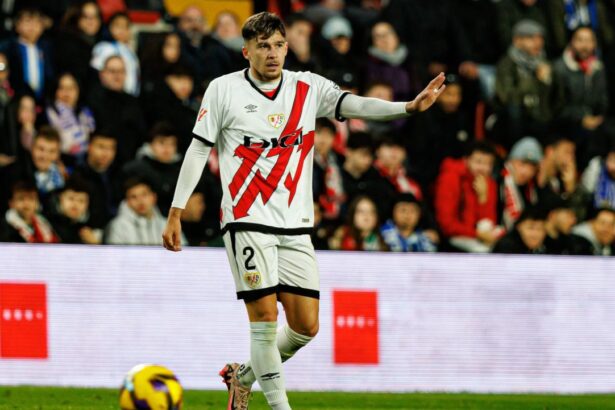 decizia care poate dinamita transferul lui andrei ratiu la barcelona sau liverpool clubul are o dilema 67e8ed779b4a7