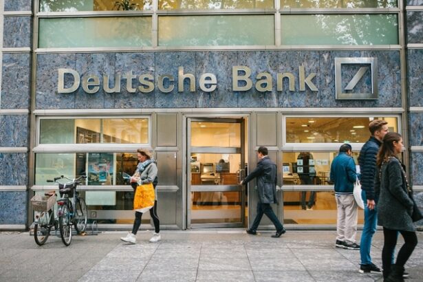 deutsche bank va concedia 2 000 de angajati si va inchide un numar semnificativ de sucursale 67dbca4b488c6