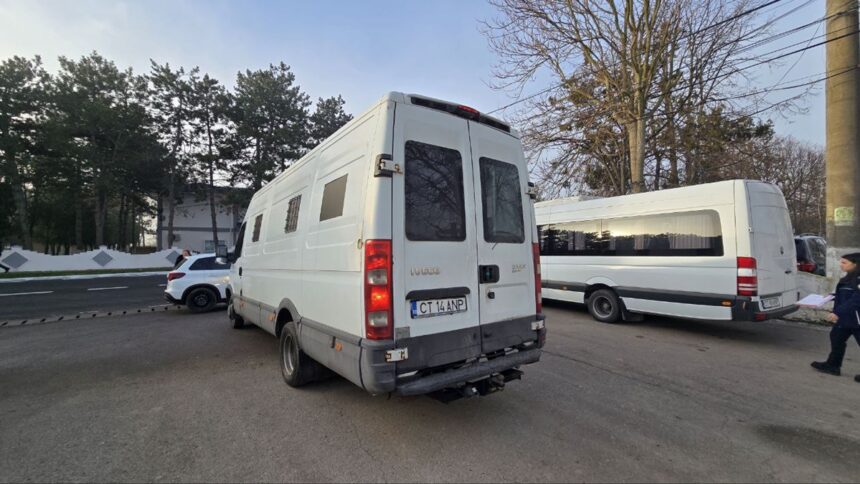 doi barbati din medgidia incarcerati la poarta alba iata ce au facut 67e504ca0bf4a