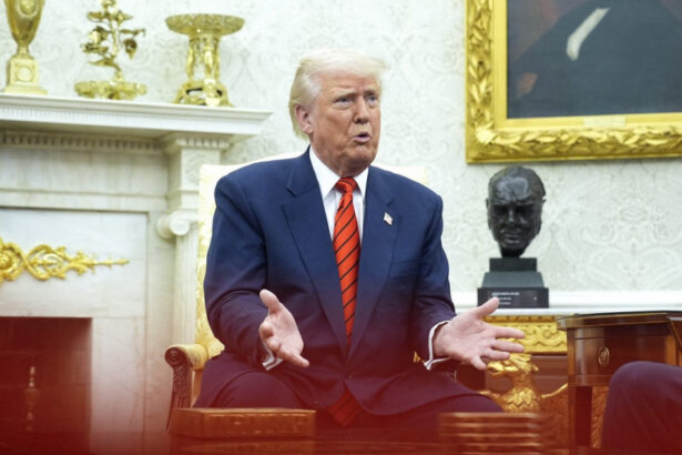 donald trump ironizeaza autoritatea danemarcei asupra groenlandei o barca a acostat acolo acum 200 de ani si au drepturi asupra ei 67d33b2a47e30