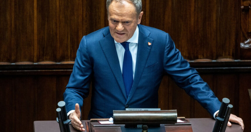 Donald Tusk anunță un plan de pregătire a tuturor bărbaților din Polonia pentru serviciul militar 1 donald tusk anunta un plan de pregatire a tuturor barbatilor polonezi pentru serviciul militar 67cb2e70c49b2