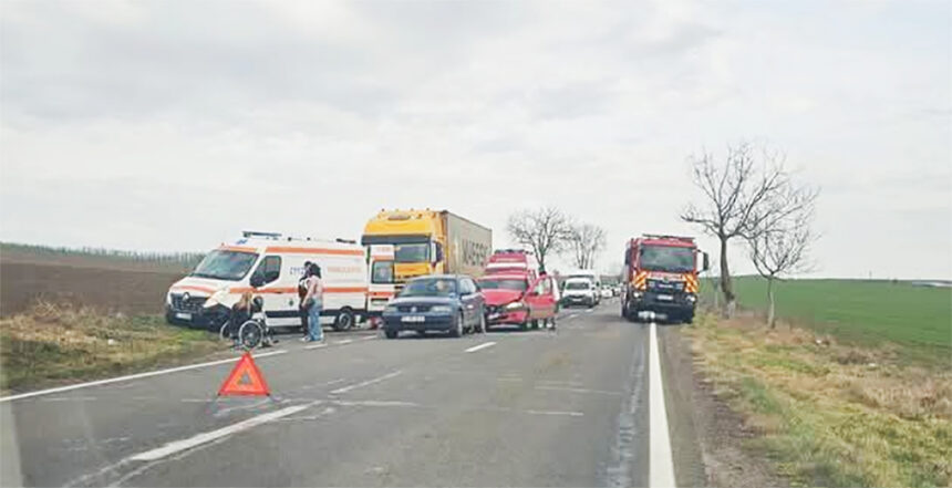 doua accidente rutiere in zona cataloi din judetul tulcea o persoana este ranita 67d15a910d2df