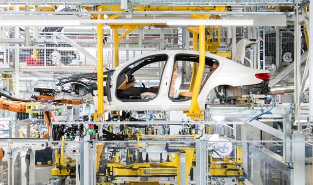 doua marci auto din china negociaza cu magna pentru a produce masini in austria 67dd032790432