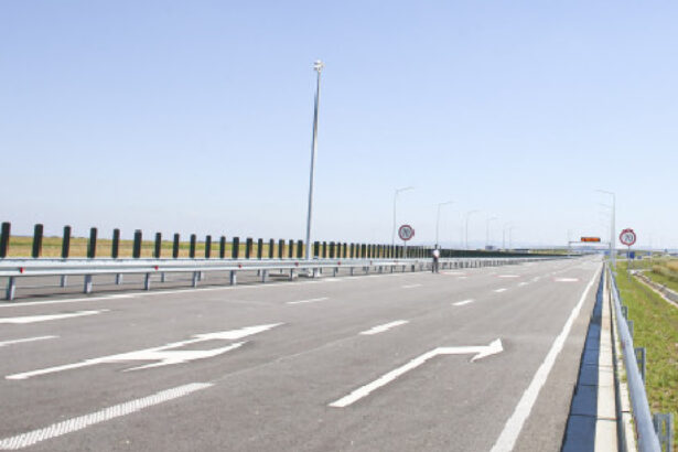 doua oferte pentru cel mai dificil lot al autostrazii unirii a8 cine sunt constructorii si care este valoarea contractului 67c8bcc97d170