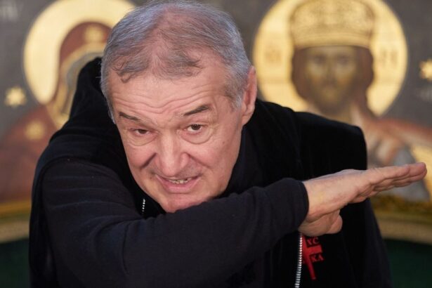 dupa ce si a desfiintat fotbalistii gigi becali a laudat un jucator de la rapid are viteza da goluri 67d84f41a1a49