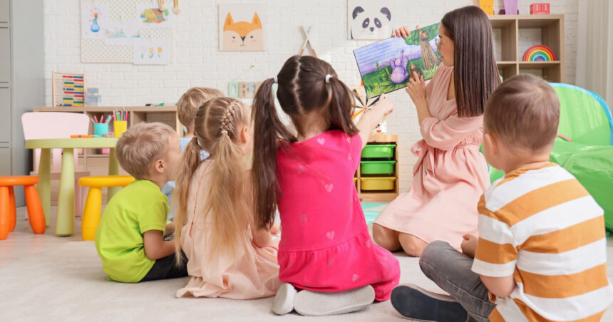 educatoare din italia suspendata din functie dupa descoperirea contului sau pe onlyfans mamele copiilor cer revenirea asupra deciziei 67dd7cf0879e5