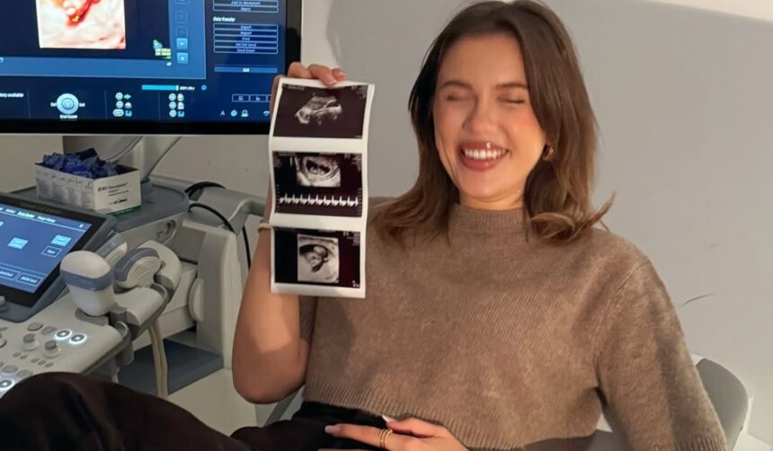 emily burghelea este insarcinata pentru a treia oara cum a reactionat sotul ei la aflarea vestii 67cad913f27fb