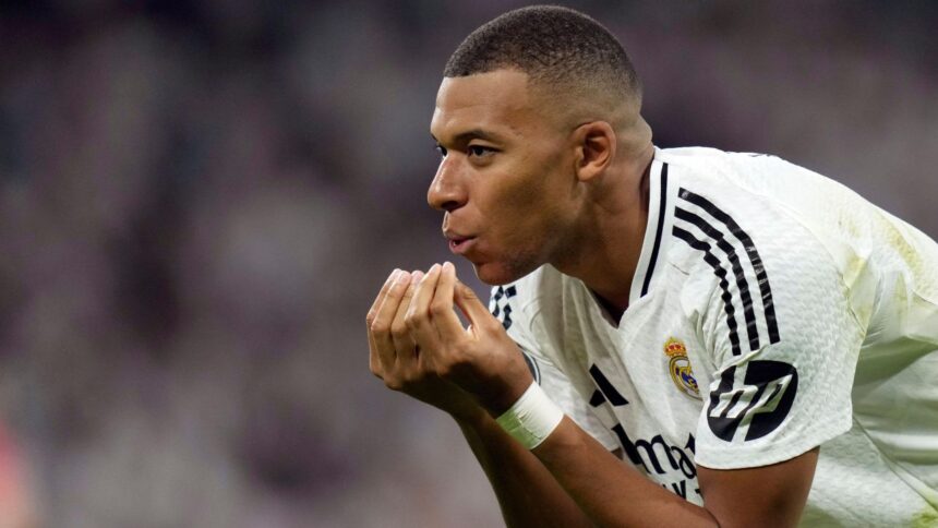 fenomenal mbappe a dat dubla si a egalat recordul lui cristiano ronaldo 67e91ab8bdf7e