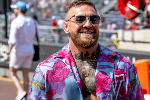 foto conor mcgregor anunta ca va candida pentru functia de presedinte al republicii irlanda 67dd4899503dc