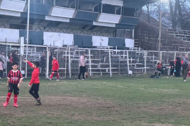 foto exclusiv paragina cum arata in 2025 stadionul care i a lansat pe danciulescu sabin ilie si sorin cartu vai mama lor 67e31df85b296