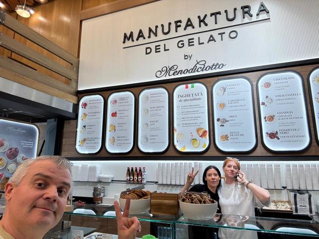 foto proprietarul lantului de cafenele manufaktura s a lansat in business ul cu inghetata 67eb0c2f367f8