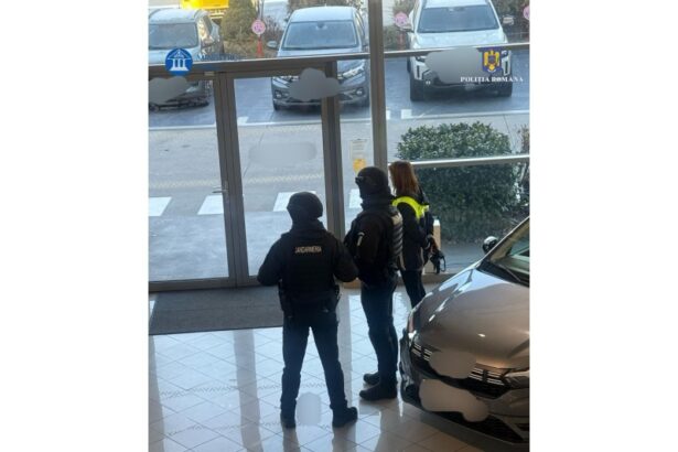 foto video perchezitii intr un dosar legat de finantarea campaniei electorale a lui calin georgescu 67c80b9651ed4