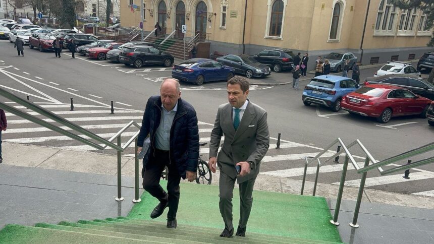 foto video primarul cristian radu a ajuns la tribunalul constanta nici de data aceasta edilul nu a vrut sa dea declaratii 67e3c8617a412