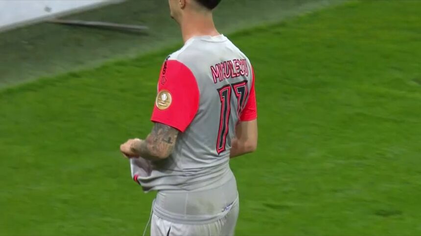 galerie foto ce le a aratat david miculescu dinamovistilor dupa gol a luat imediat galben iar homawoo a intervenit 67e9924c96470