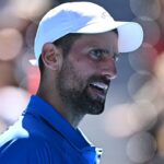galerie foto djokovic descumpanit la miami a parasit terenul furios doar bon jovi l a facut sa zambeasca 67dd7216874c4