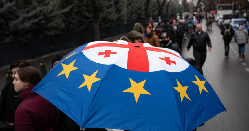 georgia isi schimba pozitia si declara ca nu renunta la intentia de a adera la nato si ue chiar daca a inghetat procesul 67c830a6c602b