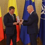 gheorghe hagi decorat de presedintele romaniei am muncit 50 de ani pentru acest moment multumesc romania pentru aceasta zi minunata 67d181be6faf6