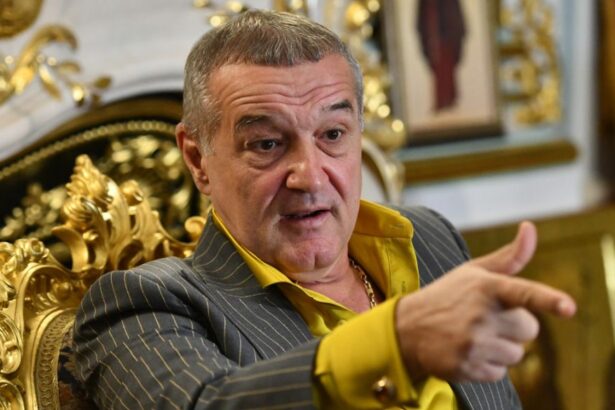 gigi becali le a dat prime jucatorilor de la fcsb un mizilic iti dai seama 67d3610058a4e